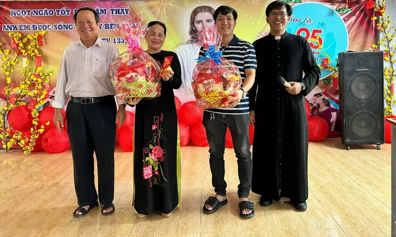 Họ đạo Cà Mau họp mặt di dân